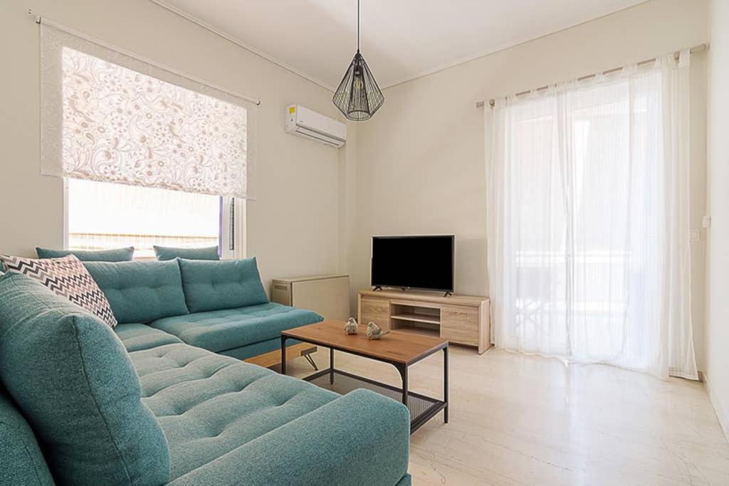 Cozy Flat With 1 Bedroom Next To Metro Station Atene Esterno foto