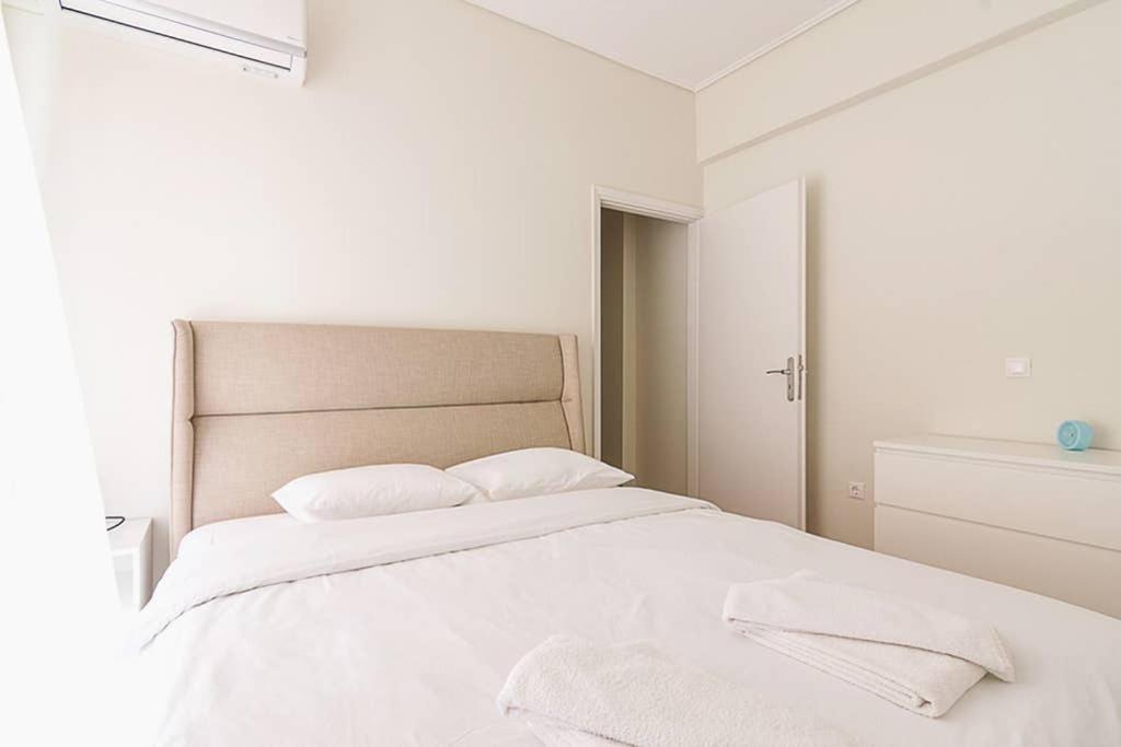 Cozy Flat With 1 Bedroom Next To Metro Station Atene Esterno foto