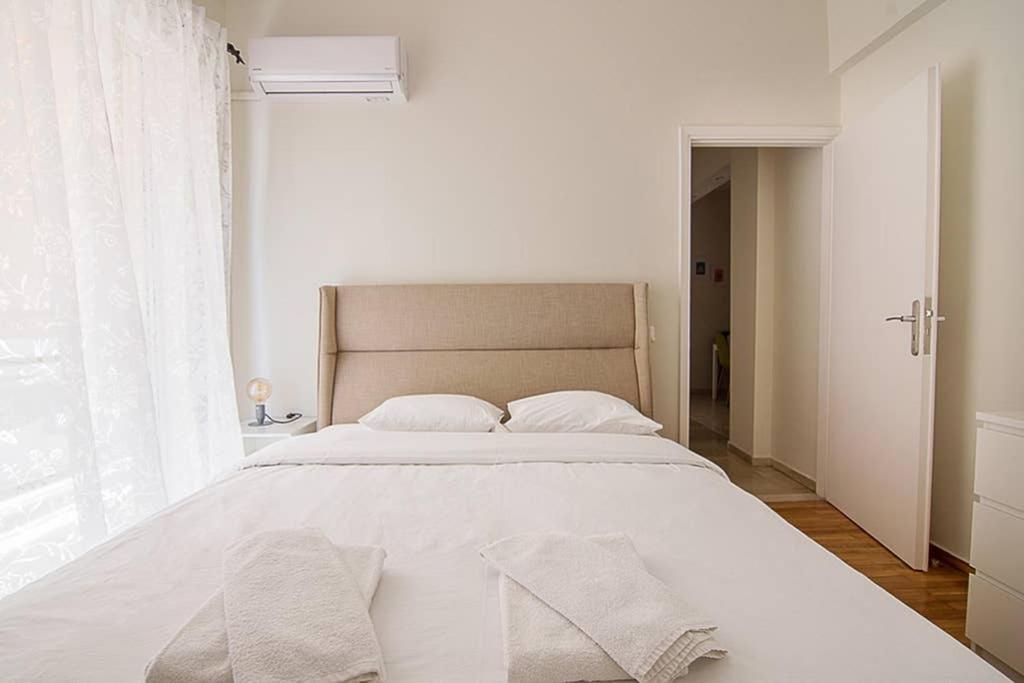 Cozy Flat With 1 Bedroom Next To Metro Station Atene Esterno foto